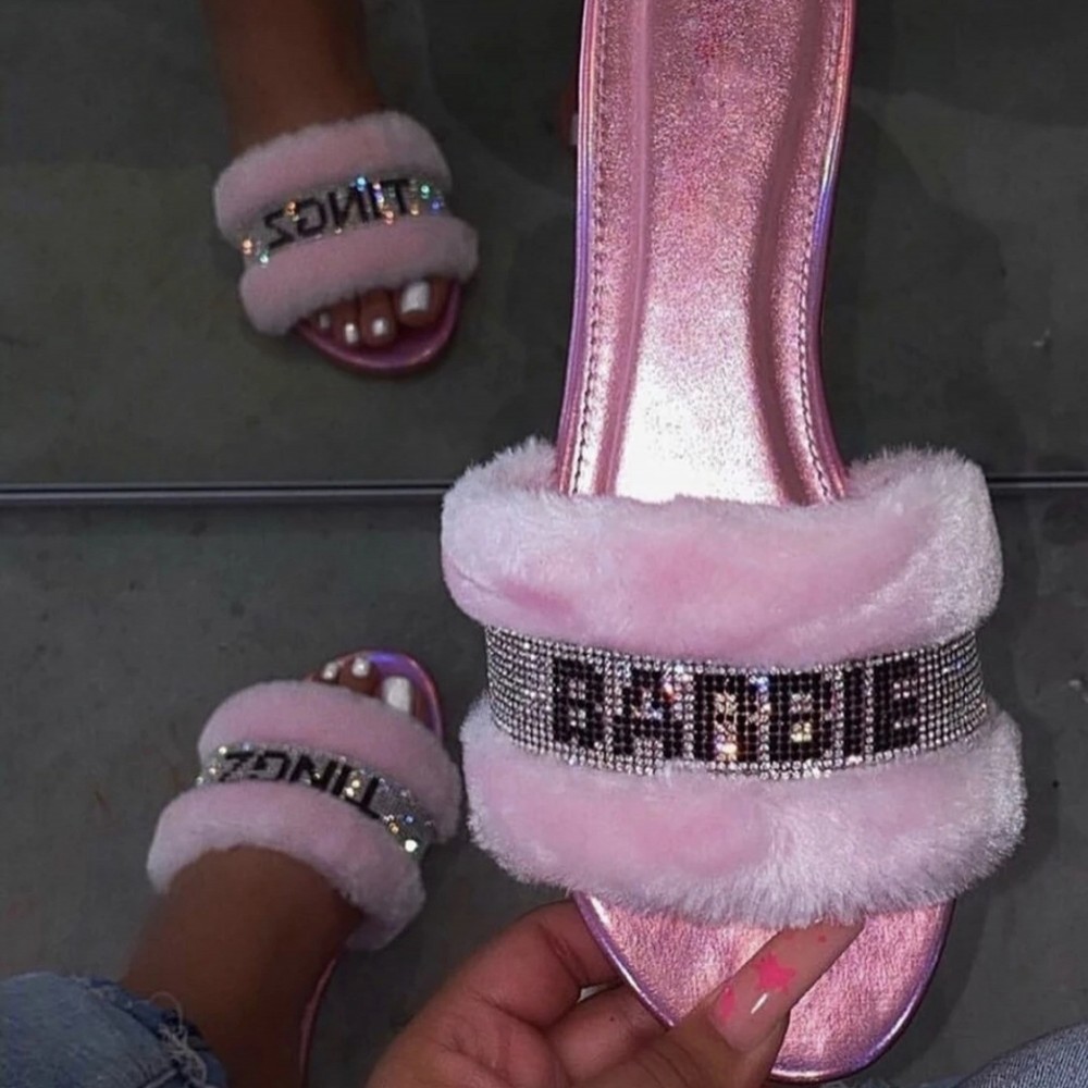 ladies pink fluffy slippers